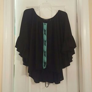 Flowy black top